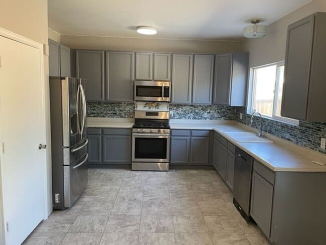Building Photo - 5189 Mountain Air Cir