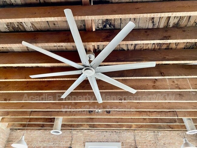 Building Photo - 20 Freedom Blvd 200 W