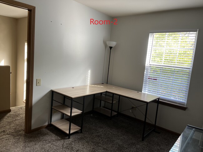 Building Photo - 180 Port Royal Cir
