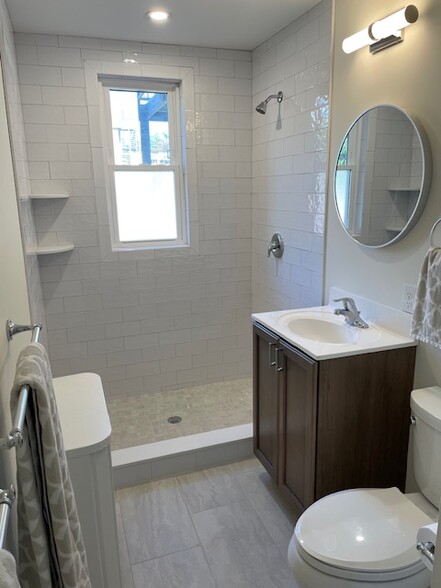 Building Photo - 123 Gallagher Rd