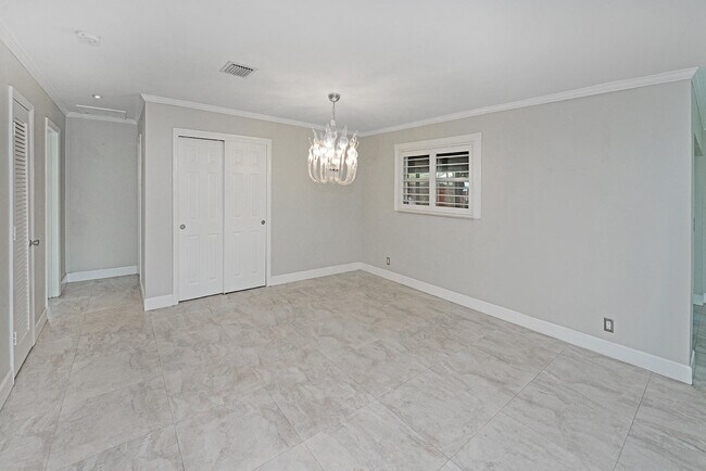 Building Photo - 3180 NW 6th Ave