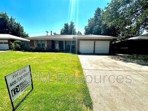 Building Photo - 2136 Carlton Way