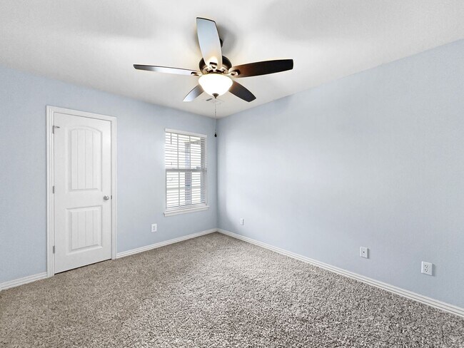 Building Photo - 2060 Kalei Ln