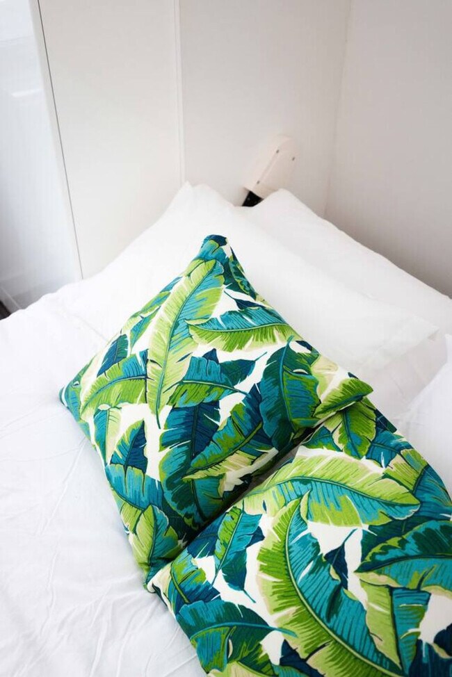 Building Photo - 12607 Larchmere Blvd