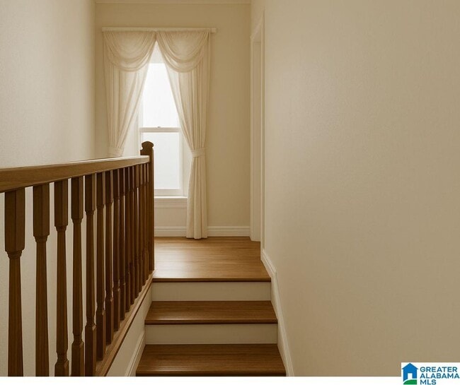 Building Photo - 2005 Barry St