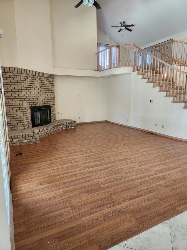 Building Photo - 3714 W Woodside Ave