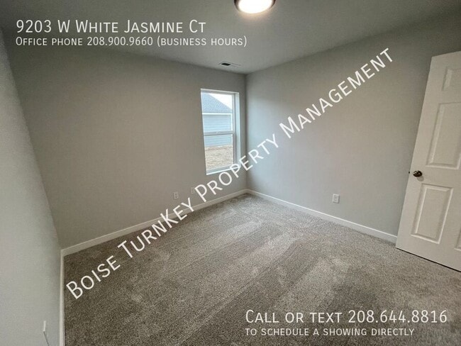 Building Photo - 9203 W White Jasmine Ct