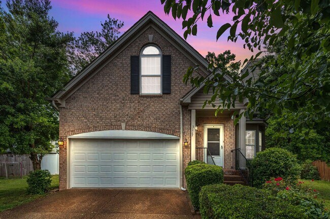 Building Photo - Awesome 3BR/2BA home near Percy Priest!