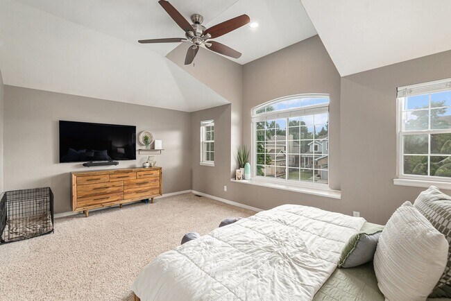 Building Photo - Beautiful West Arvada Home Available Septe...