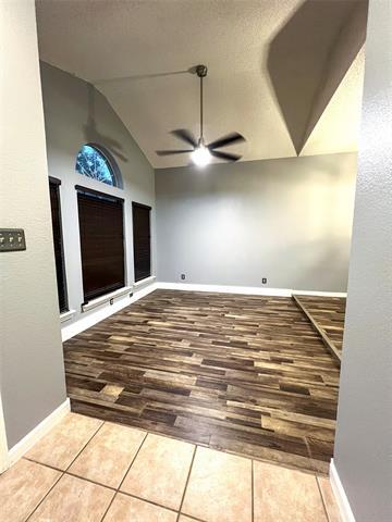 Building Photo - 7904 Fox Chase Dr