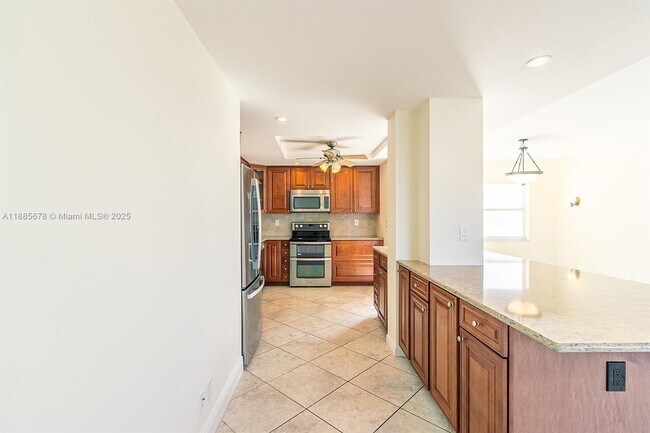 Building Photo - 121 Golden Isles Dr
