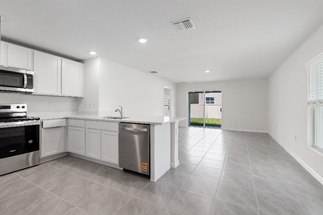 Building Photo - 8666 SW 44th Terrace