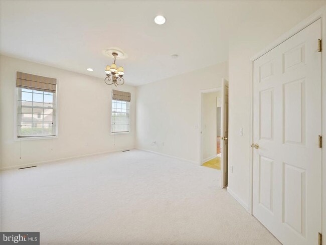 Building Photo - 3271 St Andrews Dr