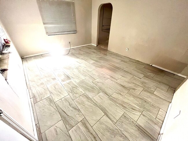 Building Photo - 1900 45th St S