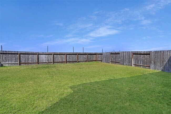 Building Photo - 24311 Saddlestone Green Dr