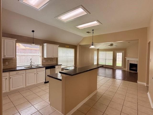 Building Photo - 1826 Oak Lodge Dr