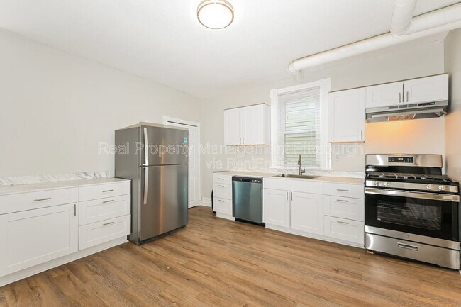 Building Photo - 2233 Milligan Ave