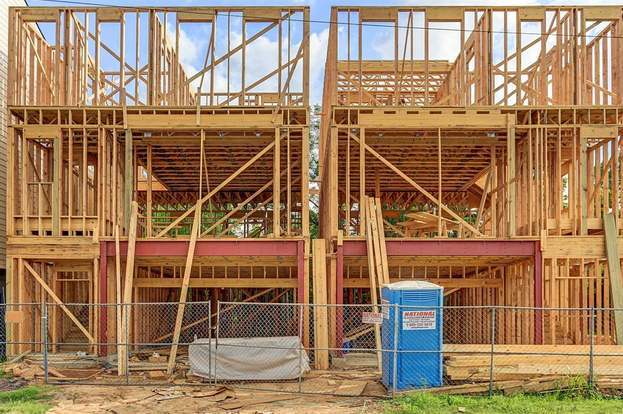 Building Photo - 2422 Hadley St