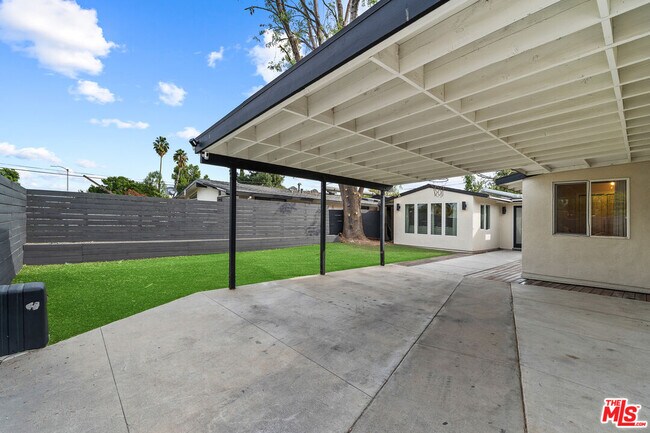 Building Photo - 20308 Mobile St