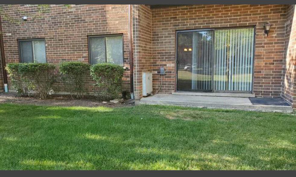 Building Photo - 1026 Castilian Ct