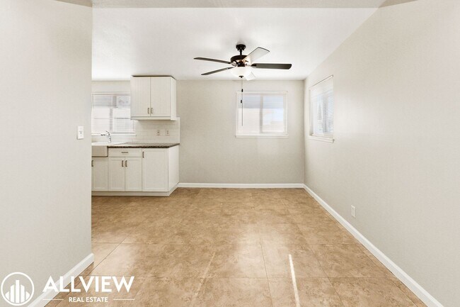 Building Photo - 3407 W Olinda Ln