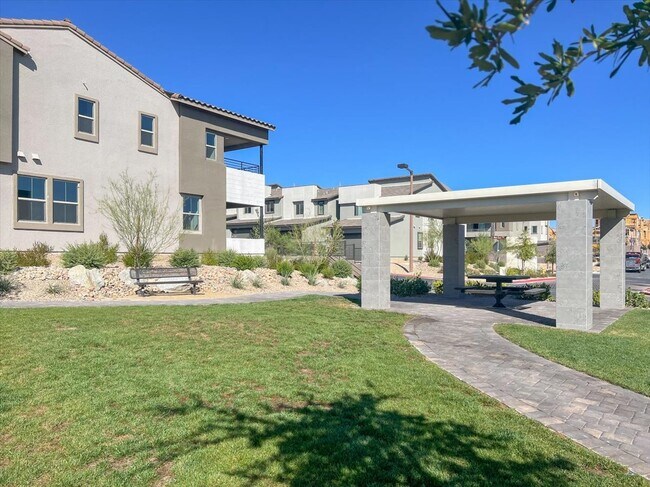 Building Photo - 502 Sonoma Range St