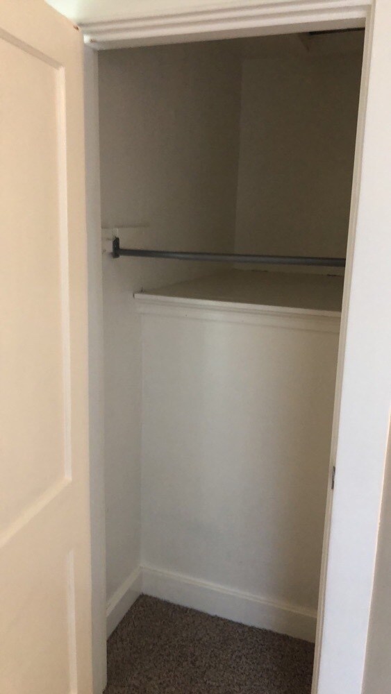 Building Photo - 211 Hadley Ave