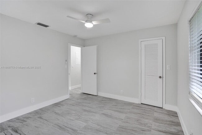 Building Photo - 3821 Arelia Dr