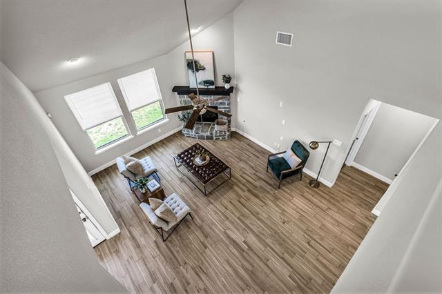 Building Photo - 713 Parkland Dr