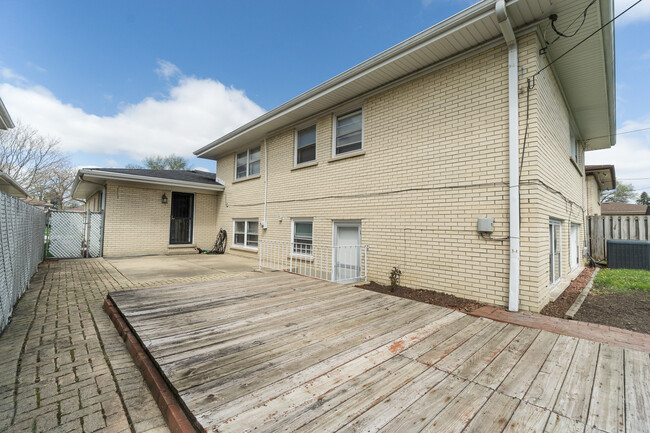 Building Photo - 2913 Kensington Ave