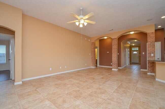 Building Photo - 7114 Cornflower Ln