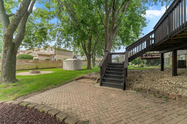 Building Photo - 15954 Ozark Ave