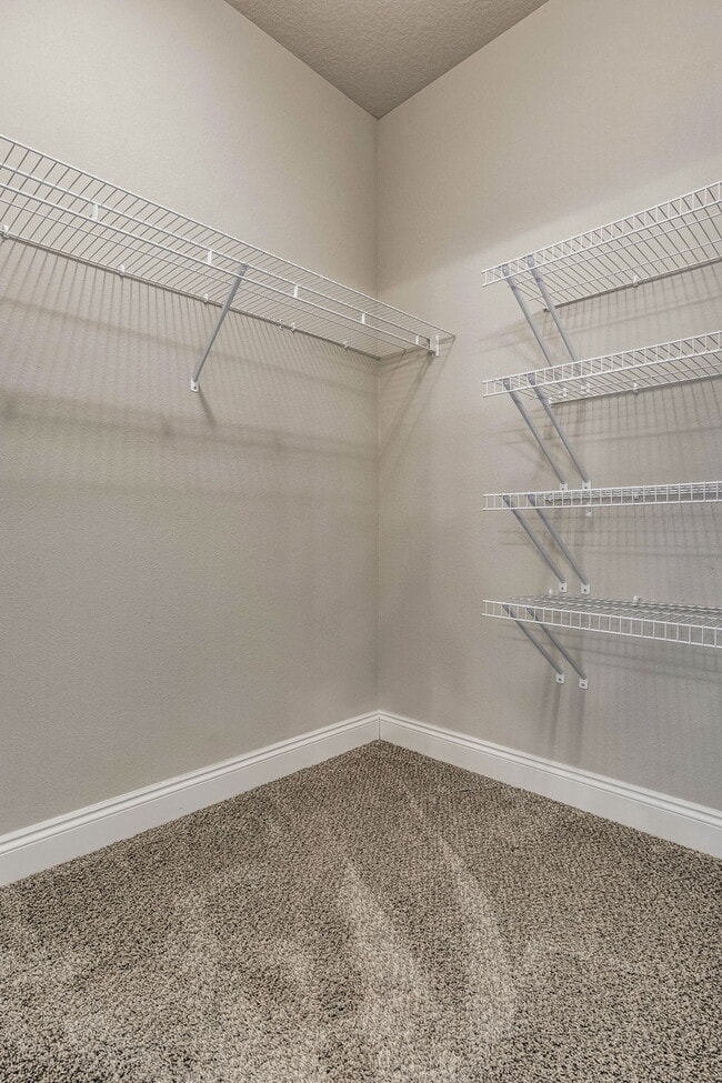 Building Photo - This beautifully maintained 3-bedroom, 2-bathroom residence offers the perfect blend of comfort, ...