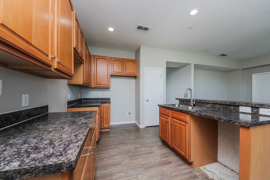 Building Photo - 3537 Harlequin Dr