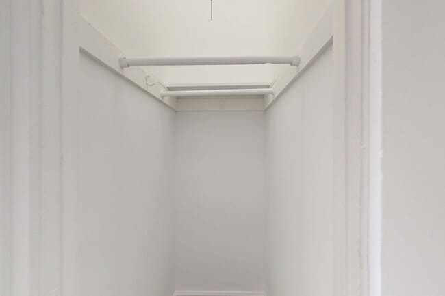 Floorplan - 918 E. Hyde Park Boulevard