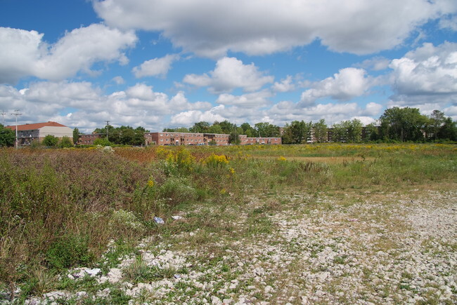 Building Photo - Shaker Park Gardens Apartments