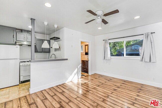 Building Photo - 5628 Buffalo Ave