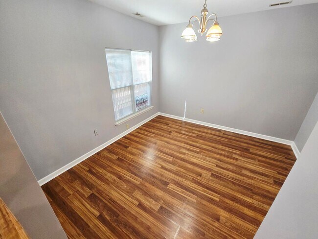Building Photo - Blue Seas Properties -3