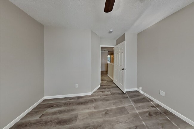 Building Photo - 6807 Oakbranch Manor Ln