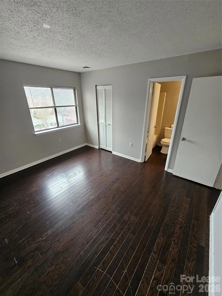 Building Photo - 4811 Spring Lake Dr