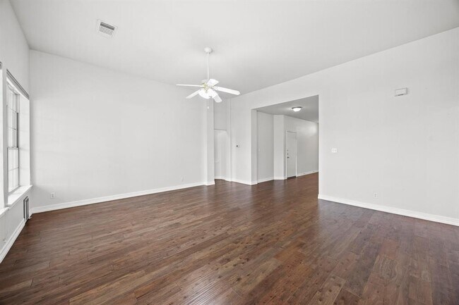 Building Photo - 13305 Chasewood Cove