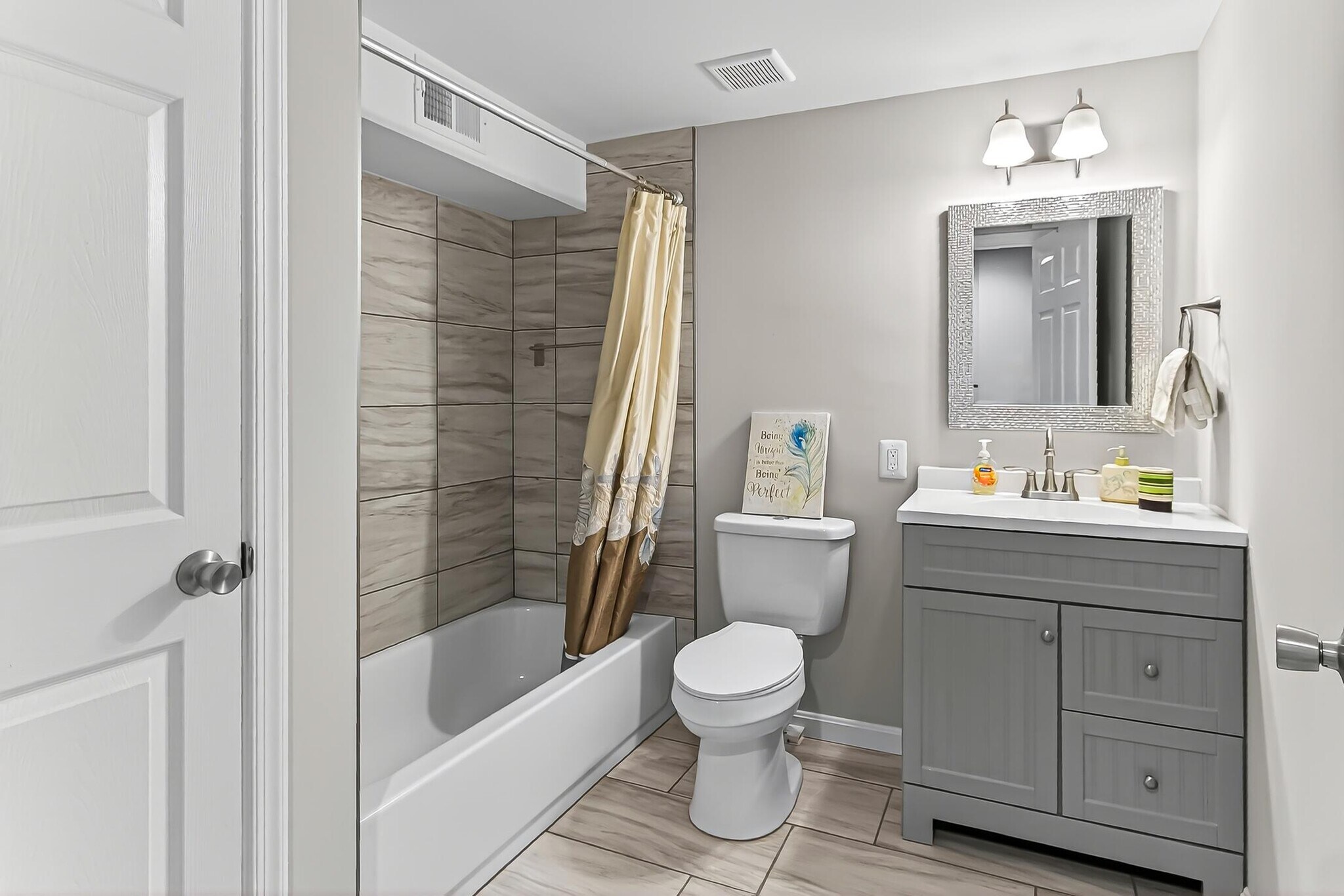 Building Photo - 1300 Pinstripe Ct