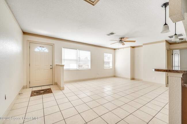 Building Photo - 2512 Sarno Rd