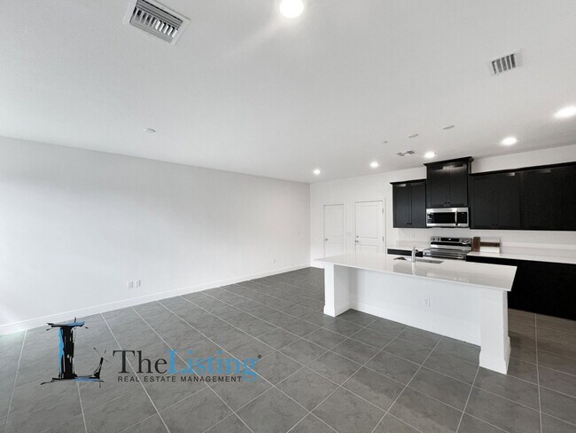 Building Photo - 3875 Knotty Pne St