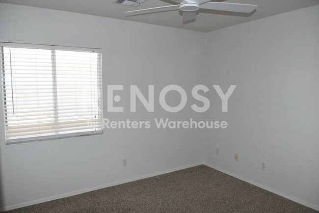 Building Photo - Ideal 3 Br 2 Ba 2 Cg Home Near Loop 303 & Greenway in Surprise!