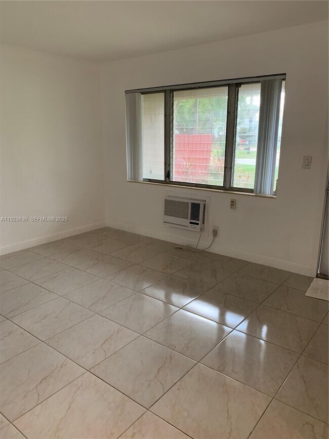 Building Photo - 1620 Liberty St