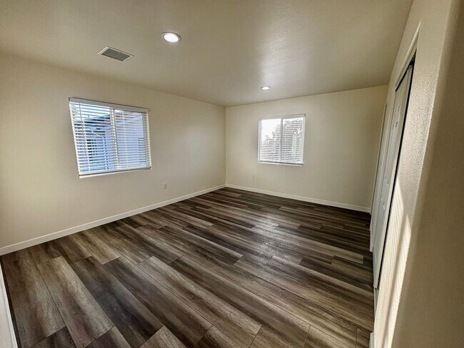 Building Photo - Newly Constructed 3 bed 3 bath ADU Located in City Heights