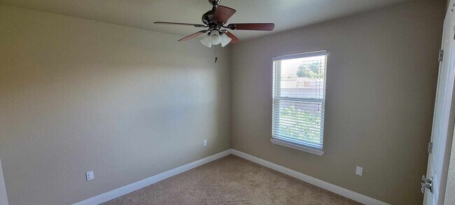 Building Photo - Beautiful 3 bed 2 bath home!