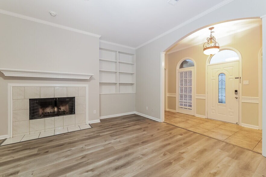 Building Photo - 1525 Lacewing Trace Ln
