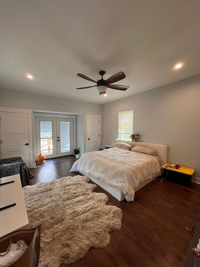 Building Photo - Lawrenceville 3 Bed, 2.5 Bath House with Parking for Lease July 1!